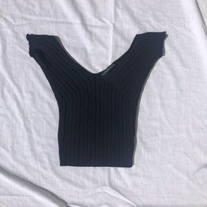 Hot & Delicious Black Ribbed V-Neck Crop